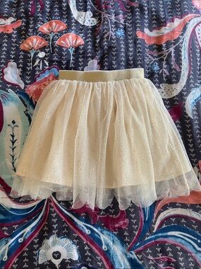 Hanna Andersson Sparkle Scalloped Tulle Skirt in Champagne with Gold